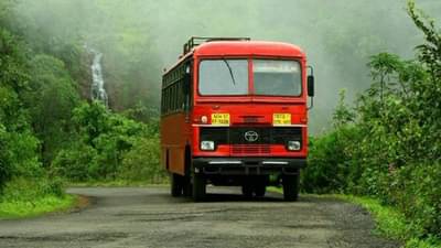 Ganeshotsav 2022 : चाकरमान्यांची गावी जाण्यासाठी लगबग; एसटी, रेल्वे फूल्ल, ट्रॅव्हल्स व्यवसायिकांकडून प्रवाशांची लूट