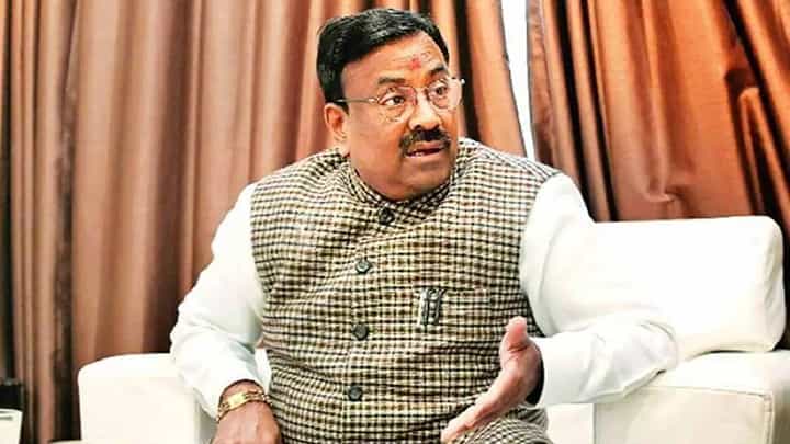 Sudhir Mungantiwar : सत्तासंघर्ष आहेच कुठे?, खरी शिवसेना ही शिंदेंचीच; सुधीर मुनगंटीवारांची प्रतिक्रिया Sudhir Mungantiwar : सत्तासंघर्ष आहेच कुठे?, खरी शिवसेना ही शिंदेंचीच; सुधीर मुनगंटीवारांची प्रतिक्रिया