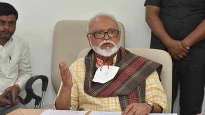 Chhagan Bhujbal : तुम्हीच म्हणाला होतात ना, आम्ही सत्तेसाठी आलो नाही, मग आता रडता कशाला?; भुजबळांनी शिंदे गटाच्या मंत्र्यांना डिवचले