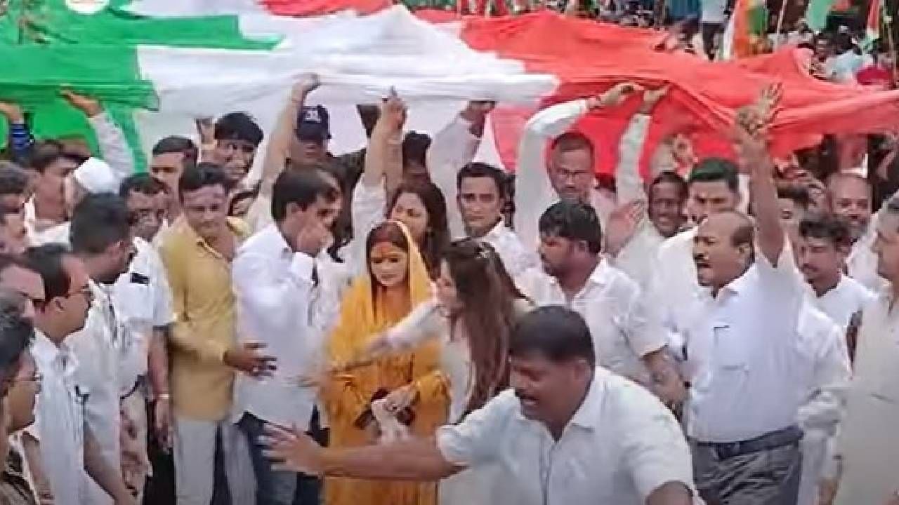 Tricolor Rally : इचलकरंजी शहरात 2.5 किलोमीटर तिरंगा रॅली, 7 हजार 500 मीटरच्या कापडापासून ध्वज निर्मिती