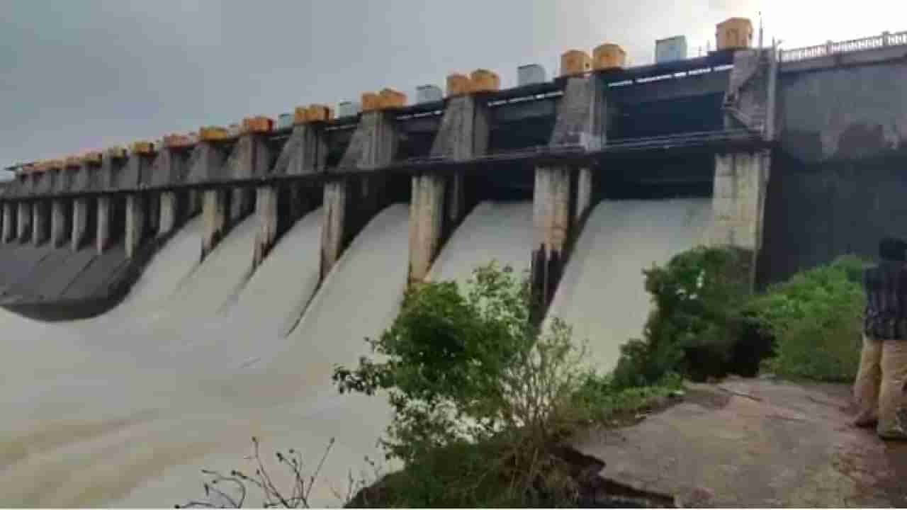 Malegaon | गिरणा धरणातून पाण्याचा विसर्ग सुरू, नदीकाठच्या गावांना सतर्कतेचा इशारा...