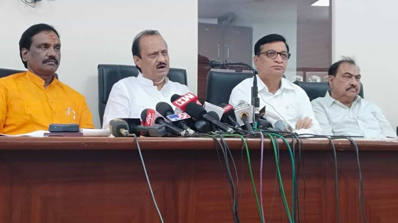 Ajit Pawar: ‘एकनाथ कुठे आहे...?’ हा प्रश्न महाराष्ट्राला, मराठी माणसाला पडलाय, अजितदादांचा मुख्यमंत्र्यांना खोचक टोला