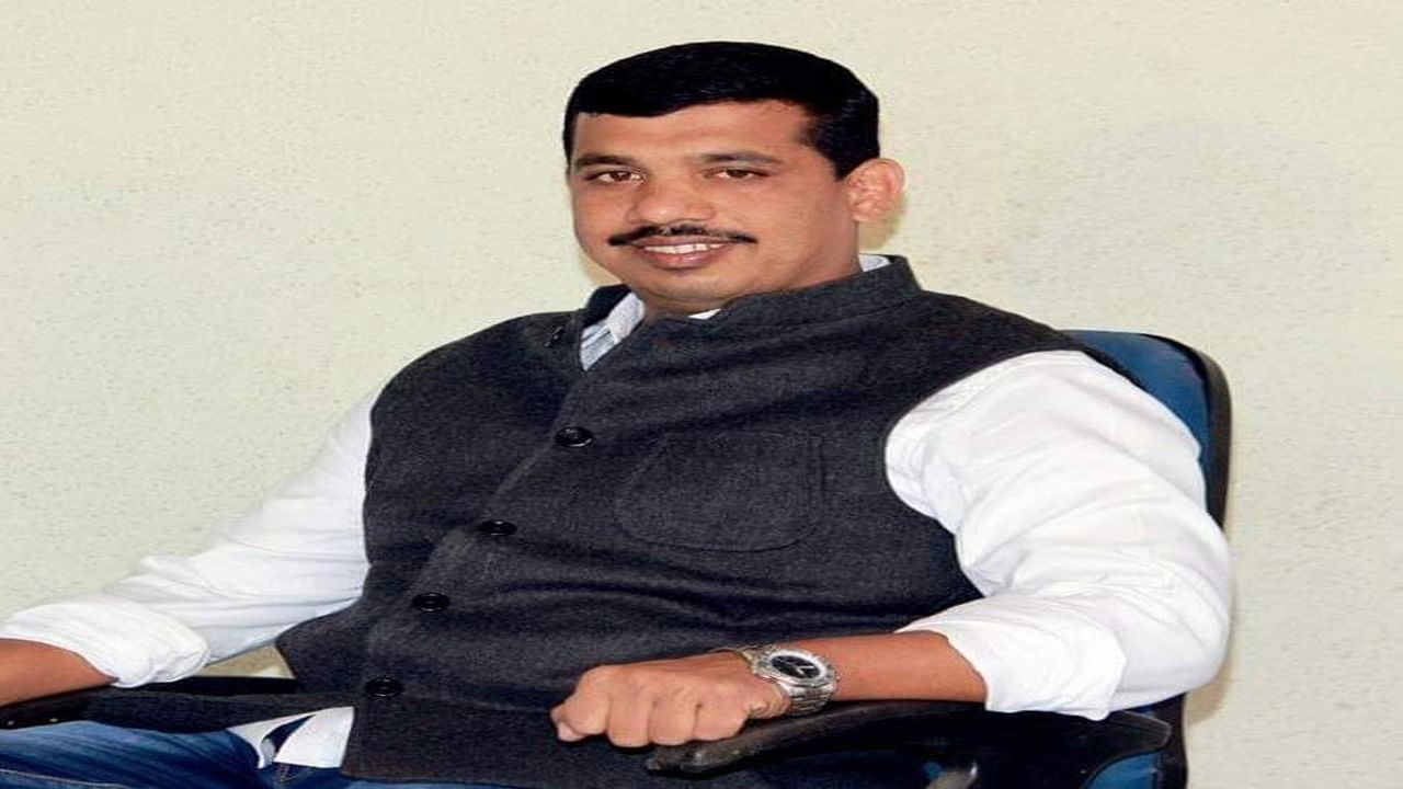 Pune : यंदा पुण्यातील सर्वात मोठी दहीहंडी शिंदे गटाची; कार्यक्रमातून जोरदार शक्तिप्रदर्शन, दिग्गज नेत्यांची हजेरी Pune : यंदा पुण्यातील सर्वात मोठी दहीहंडी शिंदे गटाची; कार्यक्रमातून जोरदार शक्तिप्रदर्शन, दिग्गज नेत्यांची हजेरी