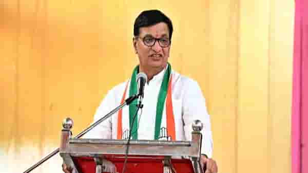 Balasaheb Thorat : राज्यात अनेक प्रश्न, मंत्री मात्र सत्कारात दंग; सरकारच बेकायदेशीर म्हणत बाळासाहेब थोरातांचा हल्लाबोल
