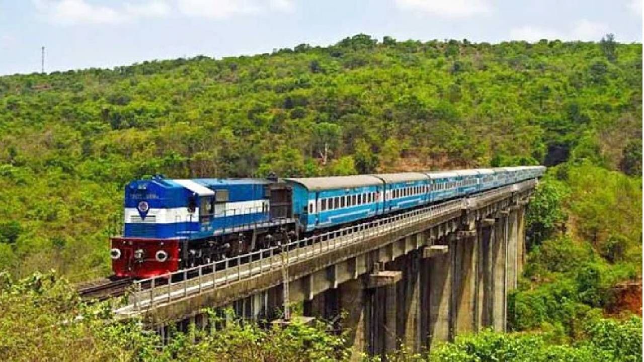 Ratnagiri | गणेशोत्सवानिमित्त रोहा ते चिपळूण मेमू ट्रेन धावणार, 90 रूपयांमध्ये होणार प्रवास...