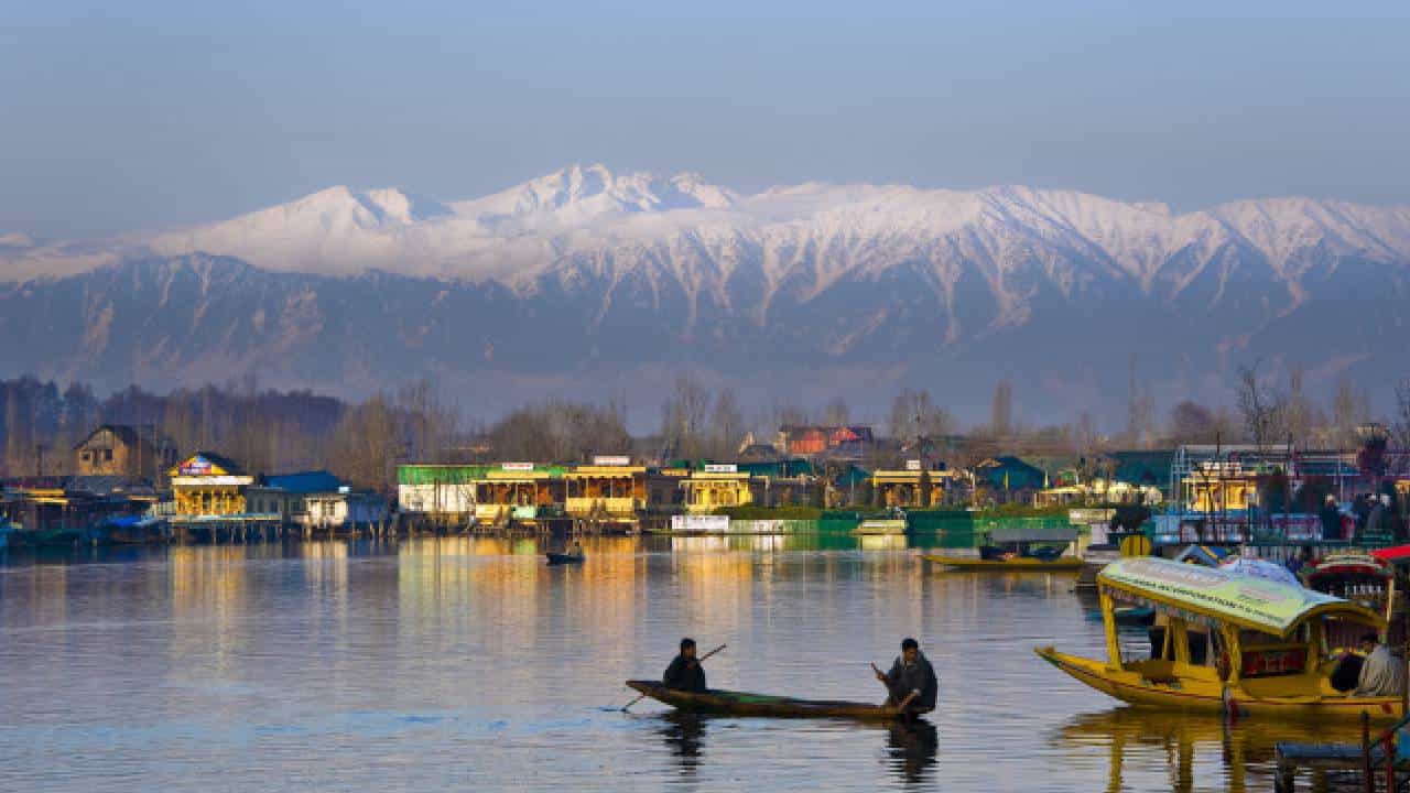 Jammu Kashmir: आता परप्रातियांनाही मतदानाचा अधिकार, 25 लाख नवे मतदार, सैन्यदलाचे जवानही करणार मतदान, भाजपाला फायदा?