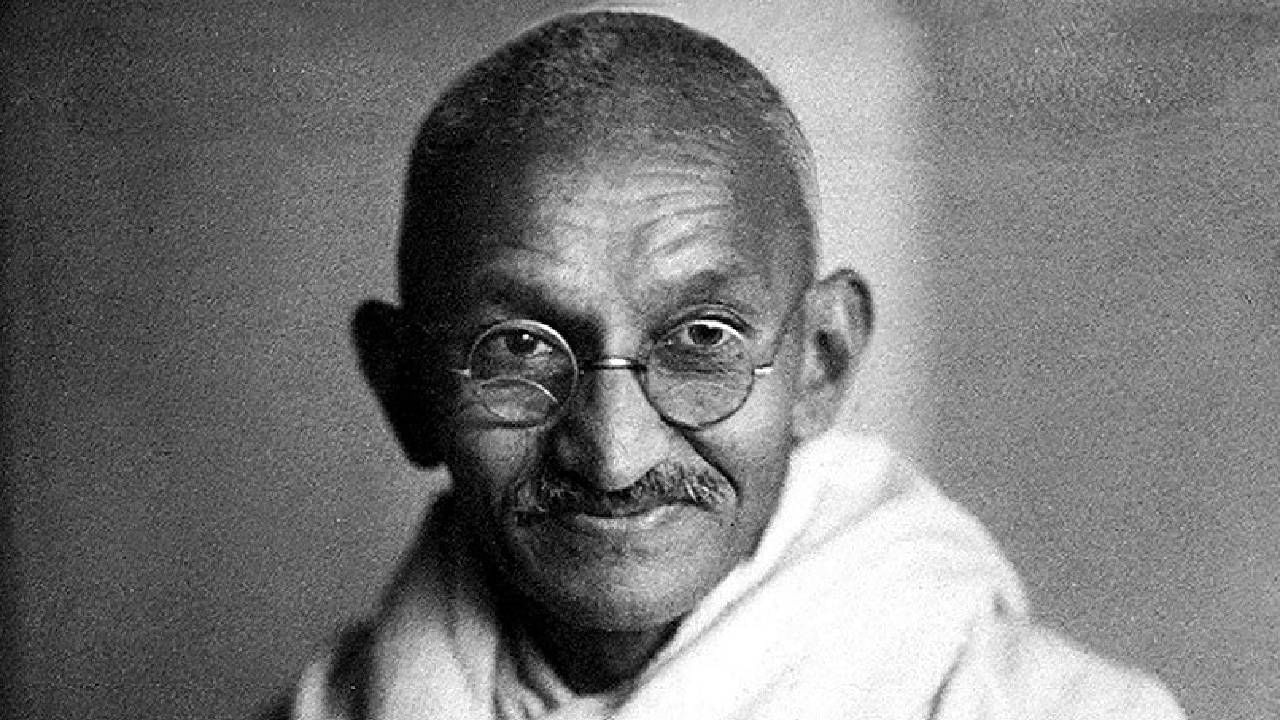 परदेशात हिंदूविरोधी द्वेष वाढला; महात्मा गांधीजींच्या प्रतिमेची विटंबना; आठवड्यातील ही दुसरी घटना परदेशात हिंदूविरोधी द्वेष वाढला; महात्मा गांधीजींच्या प्रतिमेची विटंबना; आठवड्यातील ही दुसरी घटना