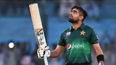 Babar Azam : अरेरे! पाकिस्तानचा कर्णधार इंग्रजीत ढ, सोशल मीडियावर नेटिझन्सकडून खिल्ली, क्रिकेटप्रेमी बाबरच्या मदतीला
