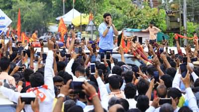 Aaditya Thackeray : चिंधी चोरांकडे लक्ष देऊ नका, मी त्यांचा मुखवटा फाडायला आलोय; आदित्य ठाकरेंचा घणाघात