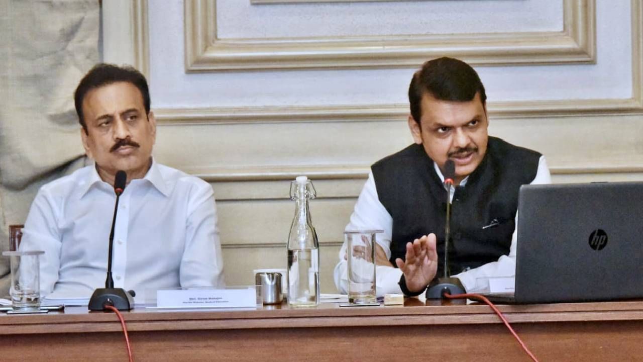 Devendra Fadnavis : येत्या दोन वर्षात प्रत्येक जिल्ह्यात वैद्यकीय महाविद्यालय उभारा; देवेंद्र फडणवीस यांचे निर्देश