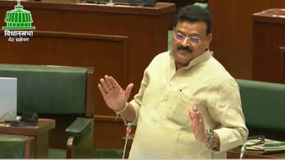 Bhaskar Jadhav : नाव शिवसेनेचं घेताय आणि कार्यक्रम भाजपचा राबवताय, सत्तेसाठी भाजपवाले माशासारखे तडफडत होते; भास्कर जाधवांचा हल्लाबोल