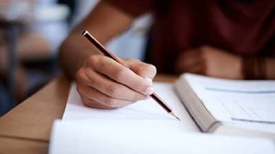 Indian students : भारतीय विद्यार्थ्यांना चीन पुन्हा व्हिसा सुरू करणार, कोरोनानंतर दोन वर्षांनी घेतला निर्णय