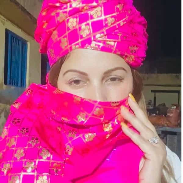 हरियाणातील भाजप नेत्या, बिग बॉस फेम आणि टिक-टॉक स्टार सोनाली फोगट आता आमच्यात नाही. काही वेळापूर्वीच त्यांचे गोव्यात आकस्मिक निधन झाले. अभिनेत्रीच्या निधनाने सर्वांनाच मोठा धक्का बसला आहे. सध्या मृत्यूचे कारण हृदयविकाराचा झटका असल्याचे सांगितले जात आहे.