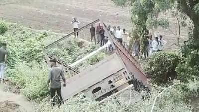 Jalgaon Accident: टेंपो-रिक्षा अपघातात दोन विद्यार्थिनी जागीच ठार; इच्छापूर-इंदूर महामार्गावर भीषण अपघात