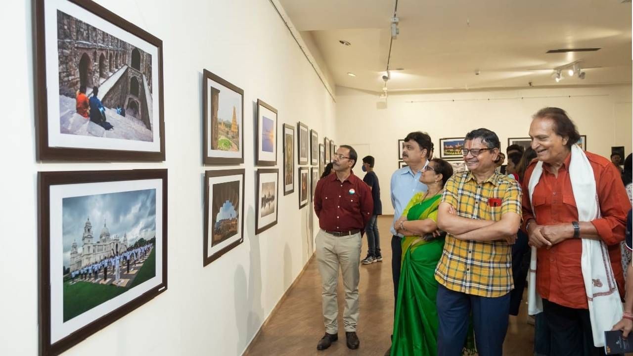 Nanded Photograph : नवी दिल्लीतील कलादालनात देगलूरची छायाचित्रे, किरण मुधोळकरांचा राजधानीत डंका