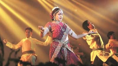 Pune Festival : यंदा पुणे फेस्टिव्हलचं उद्घाटन नितीन गडकरींच्या हस्ते, फडणवीसांचीही उपस्थिती राहणार, तर हेमा मालिनींची गणेशवंदना