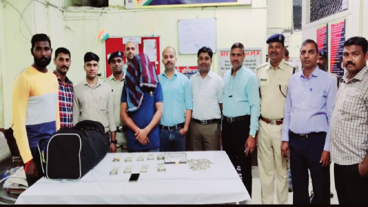 Nagpur Thief Arrest : मुंबईतील चोरी करुन पलायन करणाऱ्या चोरट्याला अटक, नागपूर रेल्वे पोलिसांची कारवाई