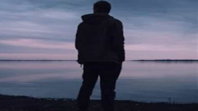 loneliness : एकटेपणा तुम्हाला भविष्यात ‘बेरोजगार’ बनवू शकतो? जाणून घ्या, अभ्यास काय म्हणतो
