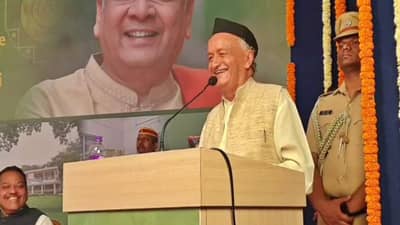 Bhagatsingh Koshyari : राज्यपालांची राजकीय वक्तव्ये थांबेनात! दोन वेगळ्या विचारांचे लोक एकत्र आले, माझ्या शुभेच्छा म्हणत लगावला टोला