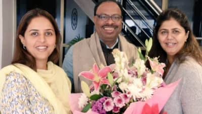 Pankaja Munde : भाजप प्रदेशाध्यक्ष पंकजा मुंडेंच्या घरी, पक्ष संघटनेवर चर्चा, मुंडेंच्या नाराजीवर म्हणाले..