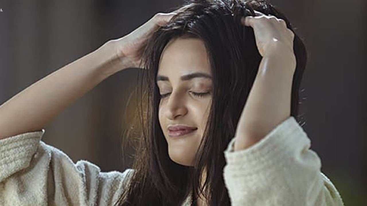 Hair care : आता कोंड्यामुळे नाही गळणार केस ; करा हे घरगुती उपाय