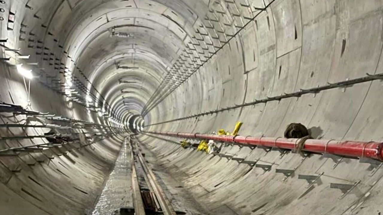 Pune Metro : भूमिगत मेट्रोनं प्रवास करताना आता येणार नाही मोबाइल कनेक्टिव्हिटीची समस्या, महामेट्रोनं वापरलंय आधुनिक तंत्रज्ञान; वाचा...
