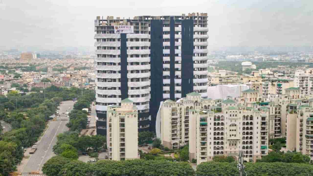 Noida Twin Tower Demolition | काऊंटडाऊन सुरू, पत्त्यांच्या बंगल्यागत कोसळणार 32 मजली ट्विन टॉवर्स, 984 फूट धुळीचे लोट, 5 हजार लोकांचं स्थलांतर, दिल्लीचे 10 मुद्दे महत्त्वाचे!