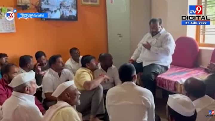 खोड्या बंद करा, असली दादागिरी चालणार नाही!, शहाजीबापू पाटलांचा अधिकाऱ्याला फोन खोड्या बंद करा, असली दादागिरी चालणार नाही!, शहाजीबापू पाटलांचा अधिकाऱ्याला फोन