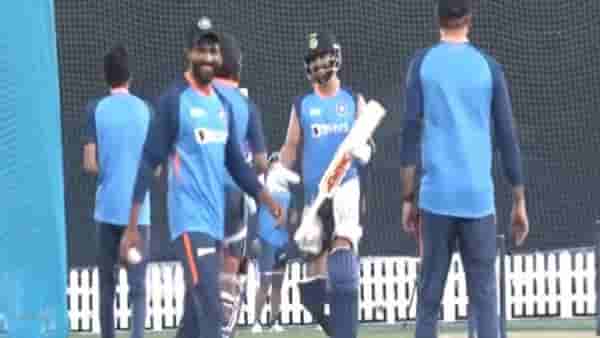 IND vs PAK Asia Cup 2022: एकदम दणदणीत... विराटने उलट्या हाताने मारला रिव्हर्स स्वीप, VIDEO एकदा बघाच