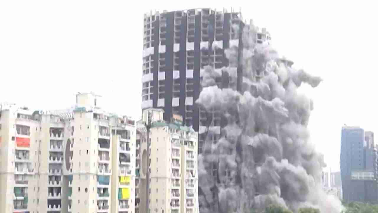 Twins Tower : गंगनचुंबी टॉवर पाडल्याने  711 लोकांचं स्वप्नभंग, 40 मजले बांधण्याची इच्छा होती