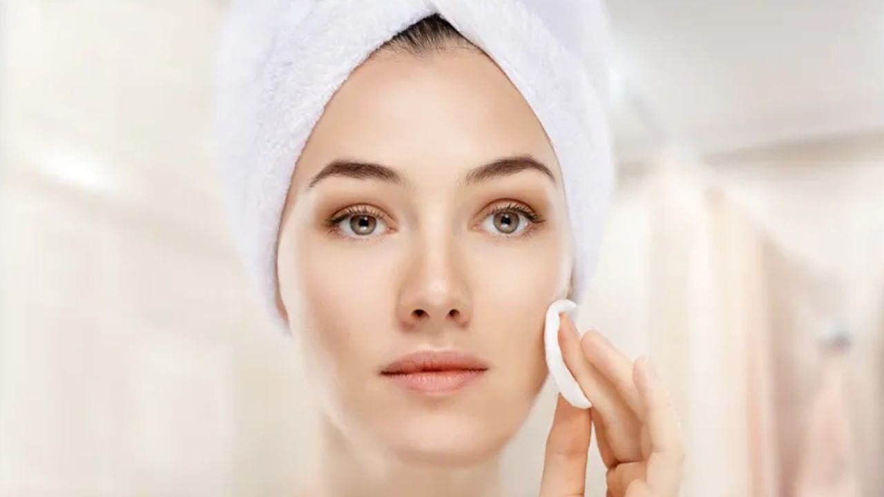 Skin Care With Salt: स्वयंपाकघरातील ‘या’ पदार्थांचा वापर करून मिळवा चमकदार त्वचा