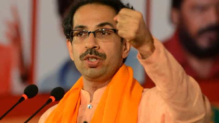महाराष्ट्र शिवरायांचा आहे, हे याद राखा, सामनातून भाजपला इशारा महाराष्ट्र शिवरायांचा आहे, हे याद राखा, सामनातून भाजपला इशारा