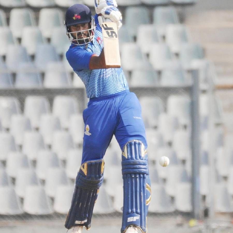 सिद्धेश लाड आणि अर्जुन तेंडुलकरनंतर मुंबईची साथ सोडणारा आदित्य तरे तिसरा क्रिकेटर आहे. मी खोटं बोलणार नाही, असं आदित्य तरे म्हणाला. ज्या पद्धतीने गोष्टी संपल्यात, ते दु:खद आहे. माझ्यासमोर नवीन आव्हान आहे. नवीन संघ, नवीन वातावरण आहे. त्यामुळे मी उत्साहित आहे.