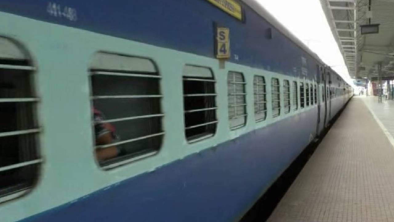 Trains canceled : रेल्वे प्रवाशांचा पुन्हा दहा दिवस मनस्ताप वाढला, सणासुदीच्या काळातही 58 रेल्वेगाड्या रद्द, विदर्भ, महाराष्ट्र एक्स्प्रेस सुटणार नागपूरवरून