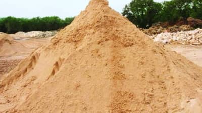 Nagpur Collector : अवैध रेती वाहतुकीवर प्रतिबंध लागणार, नागपूर जिल्ह्यात 42 चेक पोस्ट उभारणार, जिल्हाधिकाऱ्यांचा निर्णय