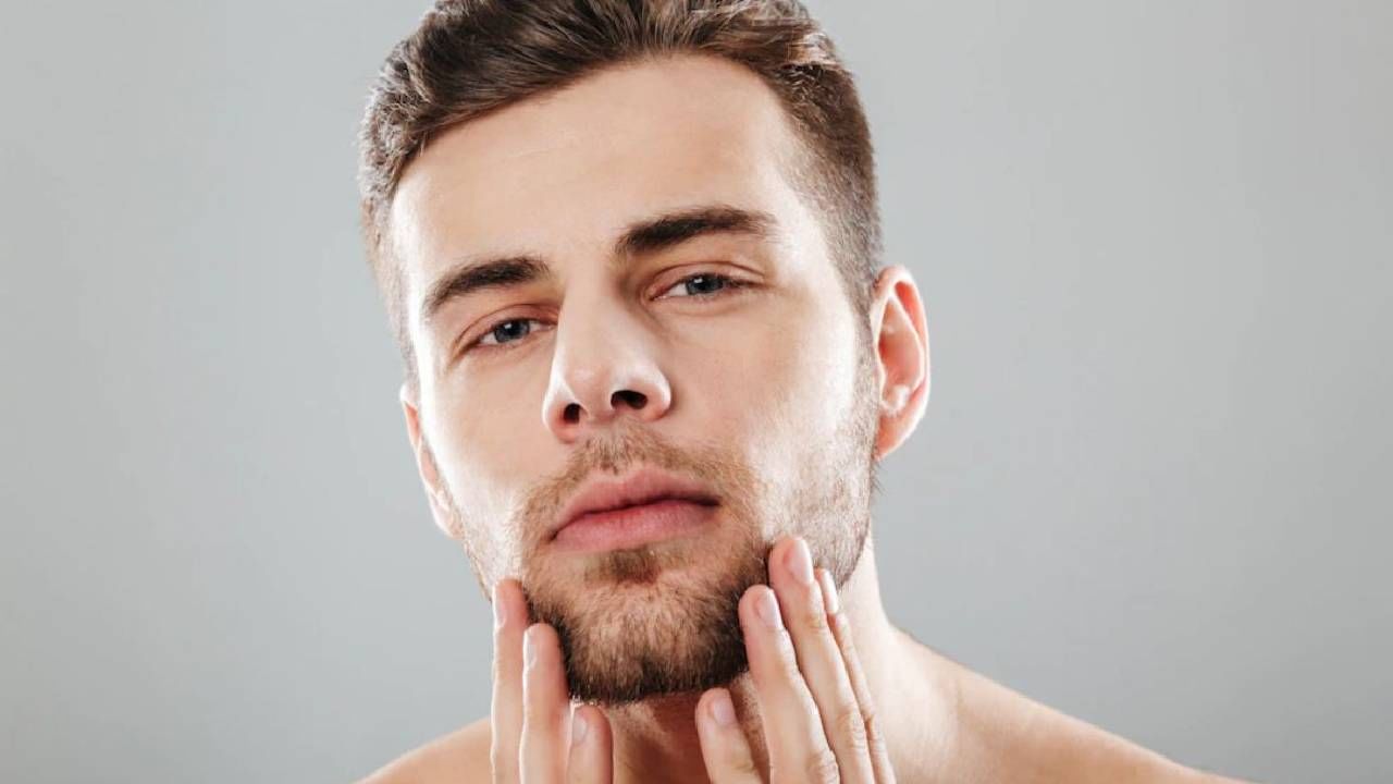 Beard Hair Loss: दाढीचे केस का गळतात ? जाणून घ्या केसगळती रोखण्याचे सोपे उपाय