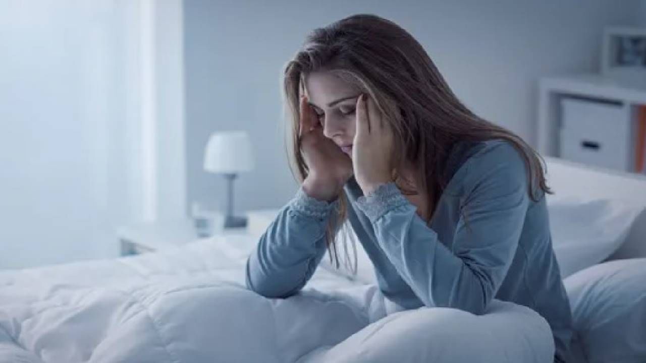 Sleeping Disorder : थकवा आल्यावरही झोप येत नाही का? जाणून घ्या, ‘या’ आयुर्वेदिक टिप्स नक्कीच लागेल शांत झोप!