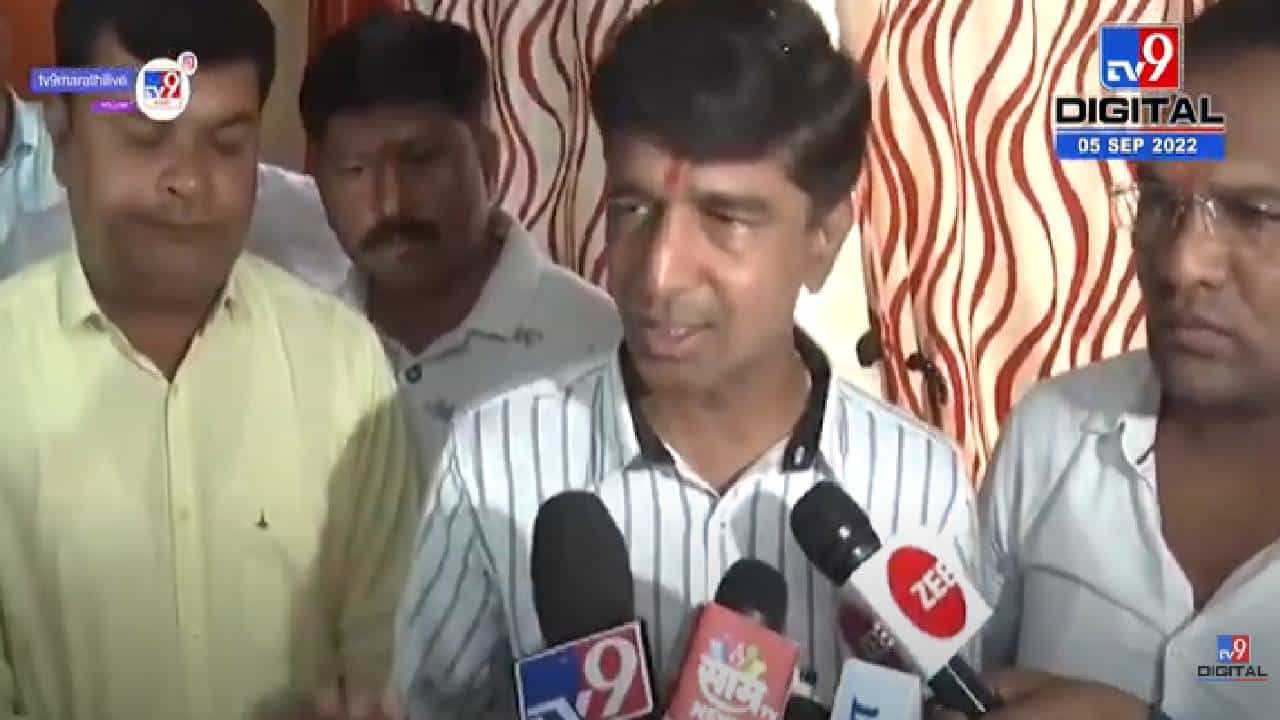 प्रशांत बंब यांच्याकडून शिक्षकांचा सत्कार प्रशांत बंब यांच्याकडून शिक्षकांचा सत्कार