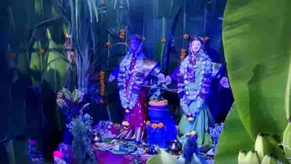 Nanded : गौराई अवतरल्या केळीच्या बागेत, पारडीच्या शेतकऱ्याचा नादखुळा देखावा..! नेमके कारण काय?