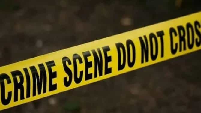 Pune crime : मोबाइल हिसकावताना विरोध केला म्हणून चोरट्यांनी विळ्यानं वार केला, खराडीत ज्येष्ठ नागरिक जखमी