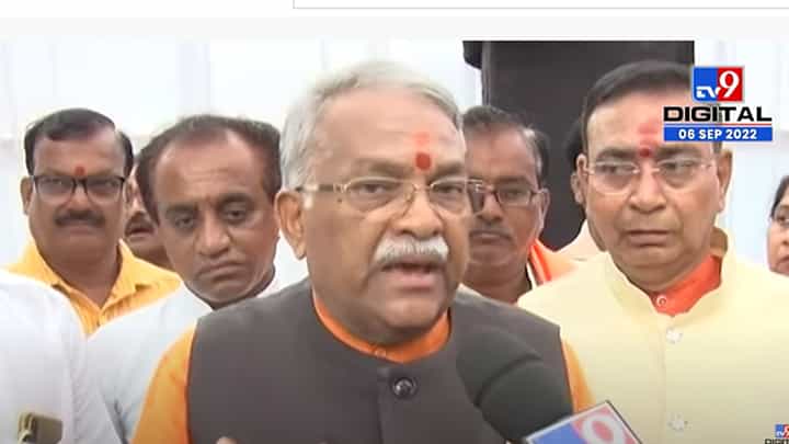 संजय गायकवाड थर्ड क्लास, चारित्र्यहीन माणूस- चंद्रकांत खैरे संजय गायकवाड थर्ड क्लास, चारित्र्यहीन माणूस- चंद्रकांत खैरे
