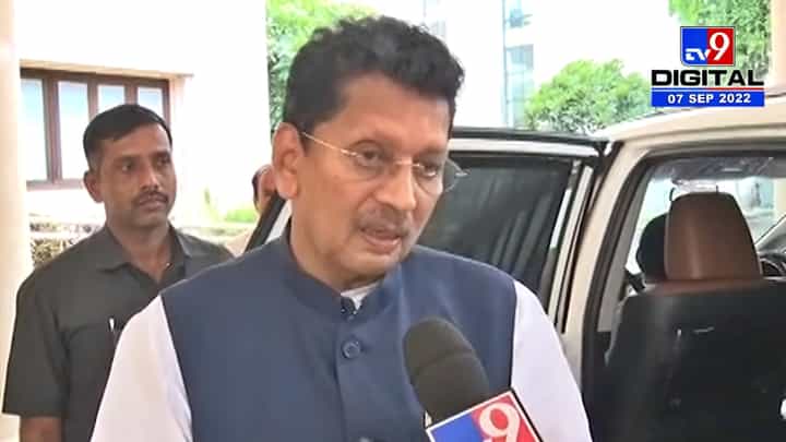 ...तर आम्हालाही लोकांना खरं सांगावं लागेल; दीपक केसरकरांचा आदित्य ठाकरेंना इशारा ...तर आम्हालाही लोकांना खरं सांगावं लागेल; दीपक केसरकरांचा आदित्य ठाकरेंना इशारा