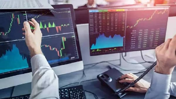 Long And Short Positions | पडत्या बाजारातूनही नफा कसा कमवावा? बाजारातील लाँगच्या आणि शॉर्ट पोजिशन्स समजून घ्या!