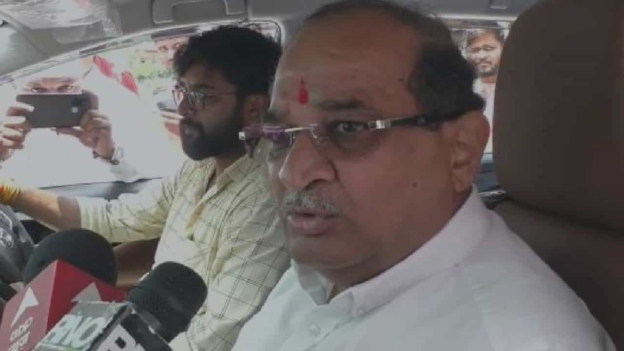 Vikhe Patil on NCP : विखे पाटलांचा राष्ट्रवादीला टोला, वाचाळपणाला संमती असणं दुर्दैवी
