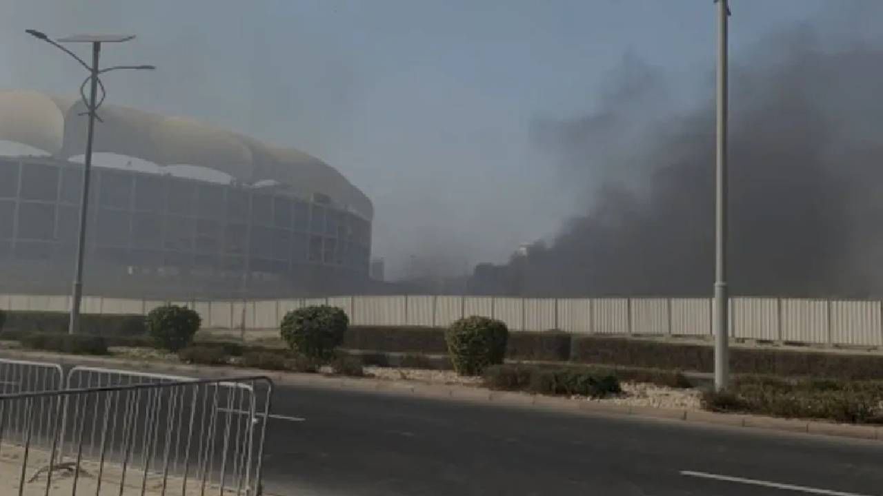IND vs AFG : भारत-अफगाणिस्तान सामन्यापूर्वी दुबईतील स्टेडियम जवळ भीषण आग; स्टेडियम परिसरात काळेकुट्ट धुराचे लोट
