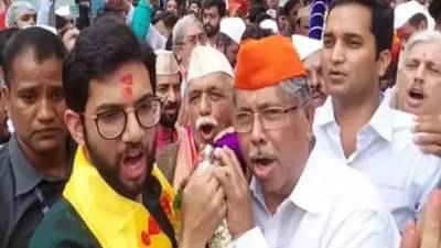 Pune : गणेश विसर्जन मिरवणूकीत चंद्रकांत दादा अन् आदित्य ठाकरे एकत्र, नेमके पुण्यात घडले तरी काय?