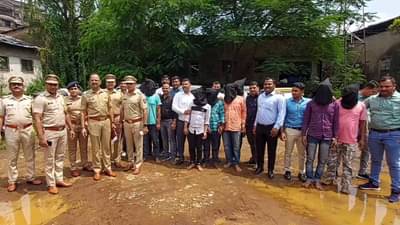 Ulhasnagar : मंदिरात सशस्त्र दरोडा टाकणाऱ्यांना अद्दल घडवली! विठ्ठलवाडी पोलिसांची मोठी कारवाई, 4 दरोडेखोरांना बेड्या