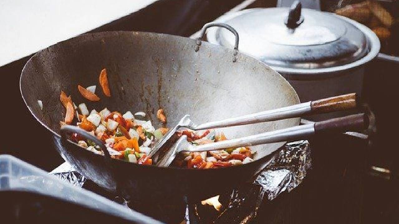 Pitru Paksha: पितृपक्षात का करू नये लोखंडी भांड्यांचा वापर, श्राद्धापूर्वी जाणून घ्या महत्त्वाचे नियम