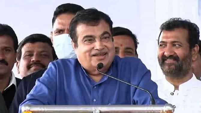 दम घुटत असेल तर काँग्रेसमध्ये या; काँग्रेसच्या या बड्या नेत्याचं पहिल्यांदाच नितीन गडकरींना खुलं आवतन