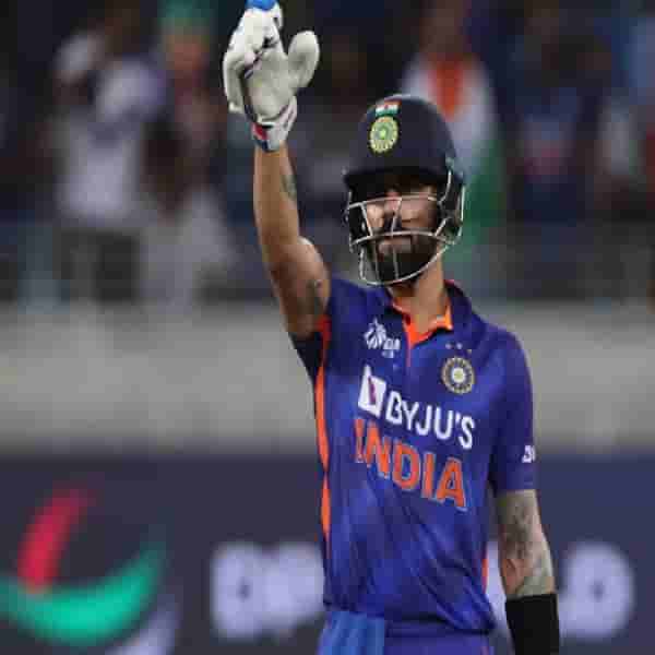 Virat Kohli : विराट कोहली शतकाच्या बाबतीत तेंडुलकरचा विक्रम मोडू शकेल का ?